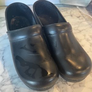Dansko nursing clogs